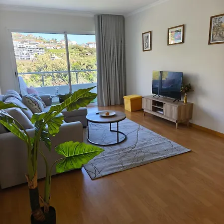 Апартаменты Art House Madeira Iii - With Pool Канису